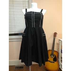 NWOT City Chic Black White Dress Sleeveless Fit & Flare Pockets Size 14 Cotton